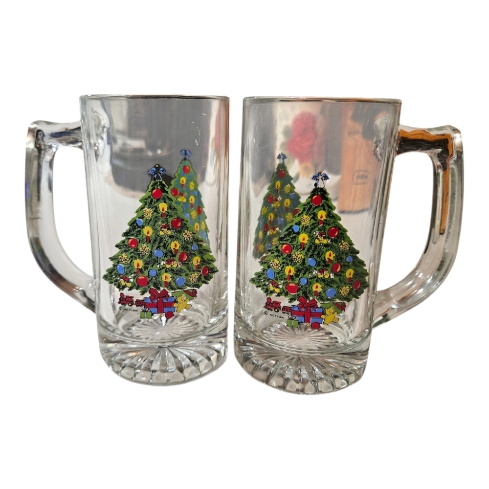 Set of two 12 oz christmas tree mugs!